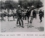 Fiera del Santo 1895. L'uomo a destra probabilmente ha alzato il gomito (Fabio Fusar)